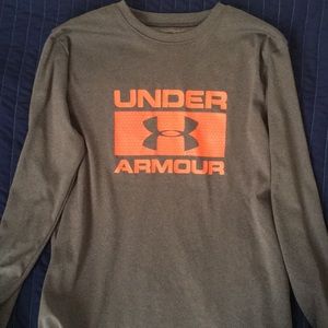 Under Armour shirt Youth Lg
